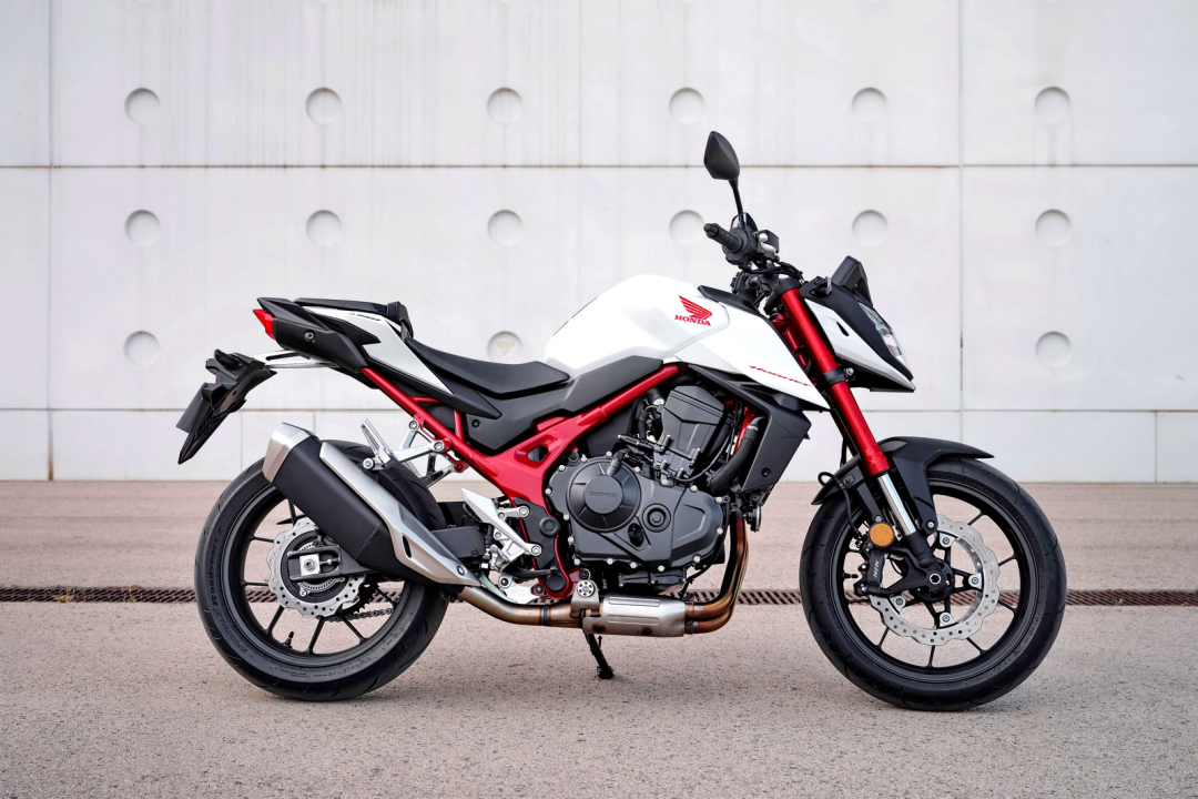 honda cb hornet 2.0 on road price