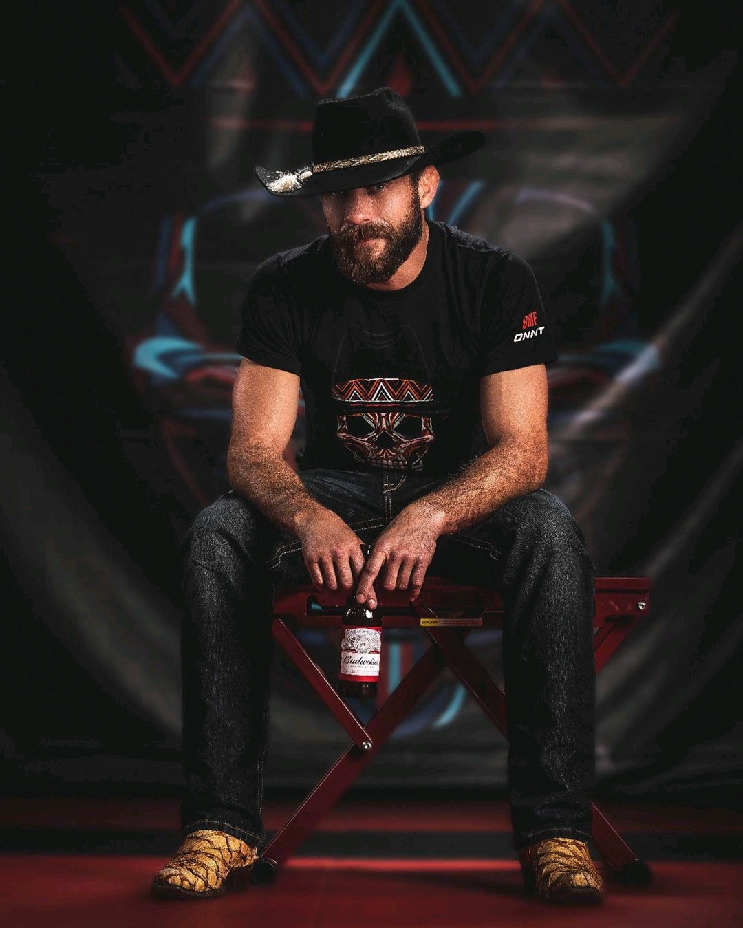 ufc轻量级选手牛仔唐纳德塞罗尼ins照片自取