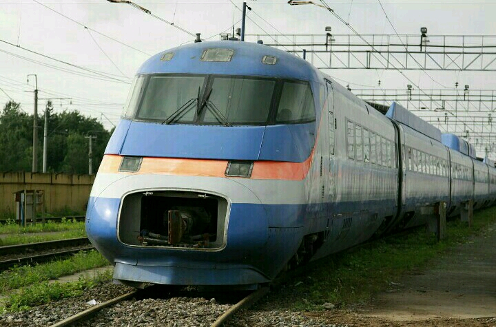 [搬运]夭折的俄罗斯ЭС250型电力动车组