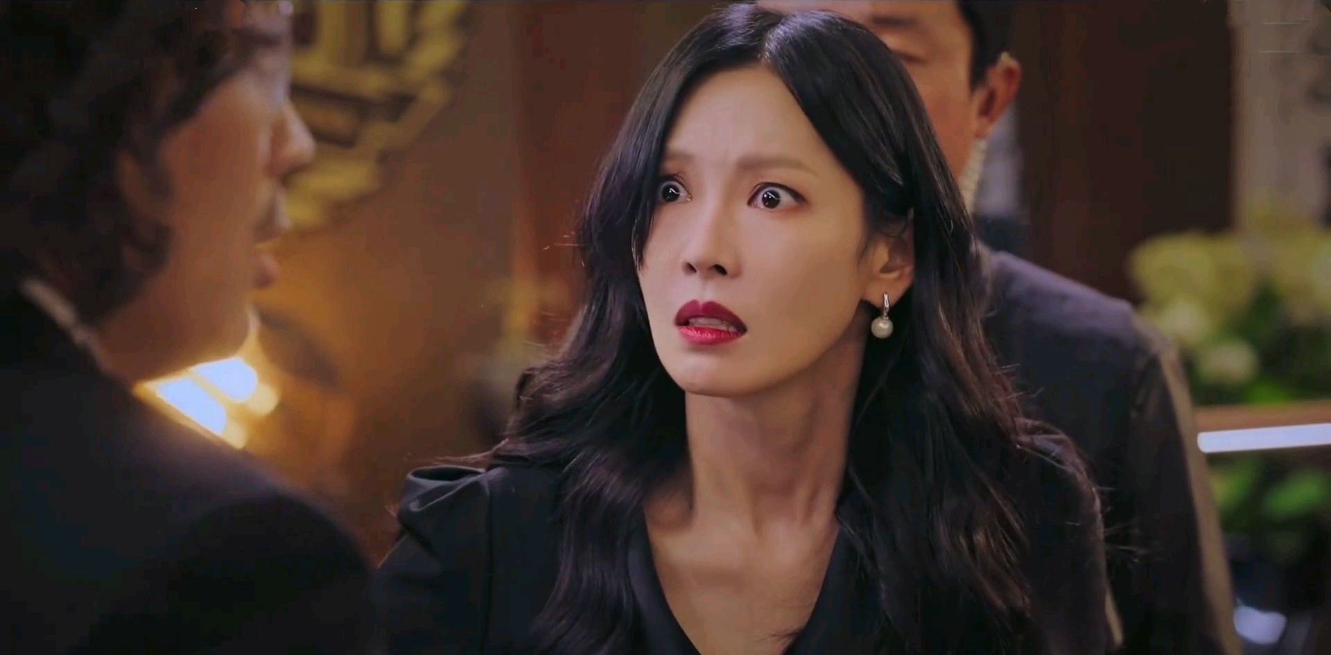 《顶楼》编剧神脑洞,女主沈秀莲被捅身亡,吴允熙自认是凶手