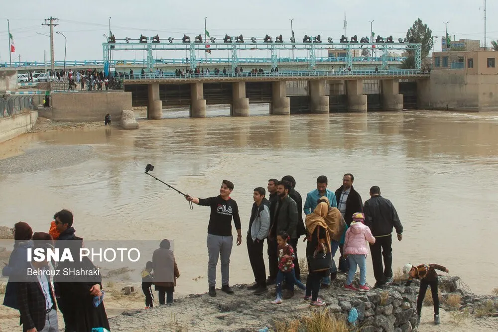 伊朗和阿富汗的跨境水争端