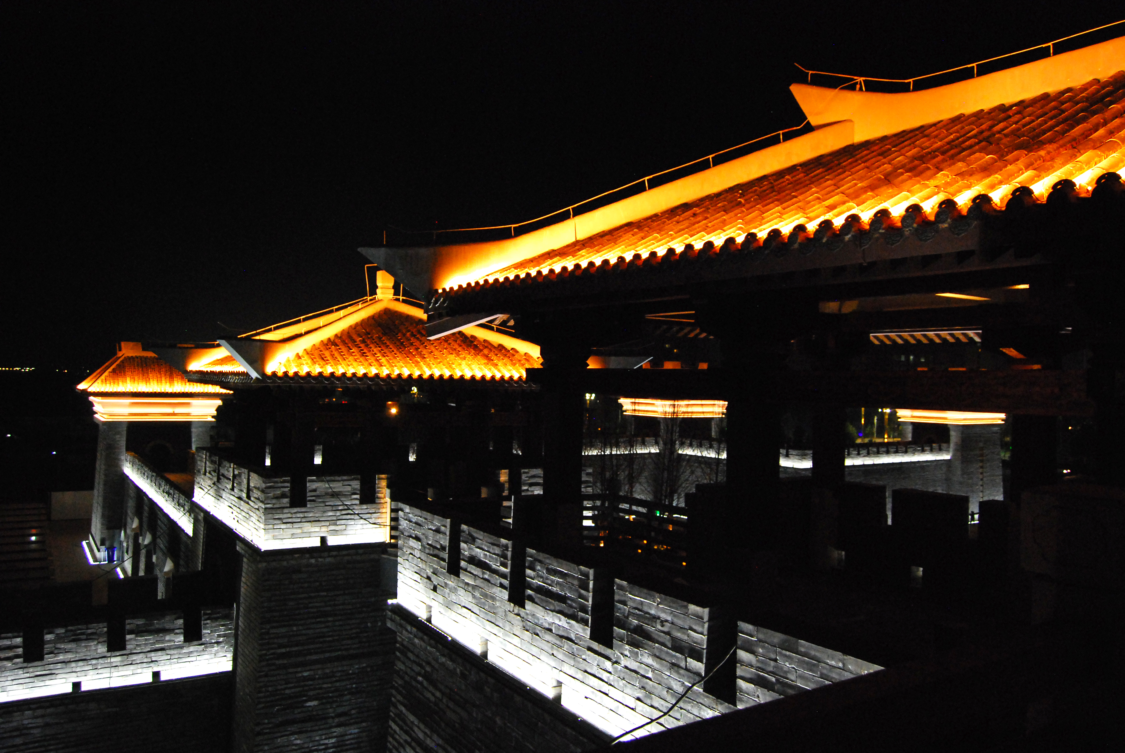 云南陆良南境颐养小镇夜景