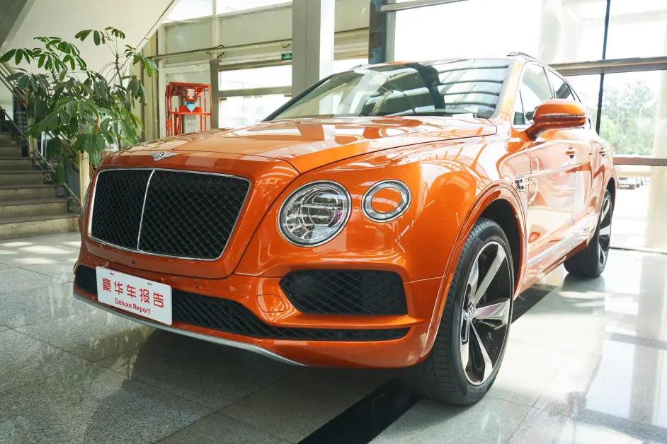 花300万买豪华suv 不选宾利添越和迈巴赫gls 还有其它选择吗 哔哩哔哩