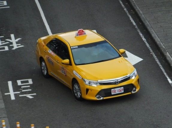 xv50凯美瑞计程车