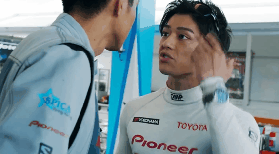 国宝帅哥新田真剑佑80亿导演羽住英一郎bilibili星访问第21期