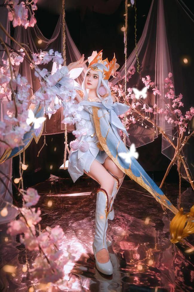 cosplay王者荣耀貂蝉时间带不走美妙的青春