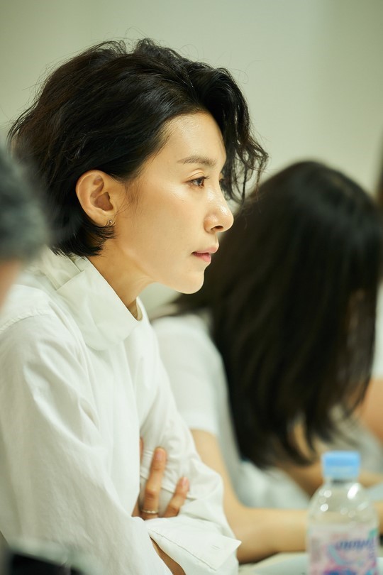 演员金瑞亨确认出演恐怖片女高怪谈母校面对这次的金老师你还可以么