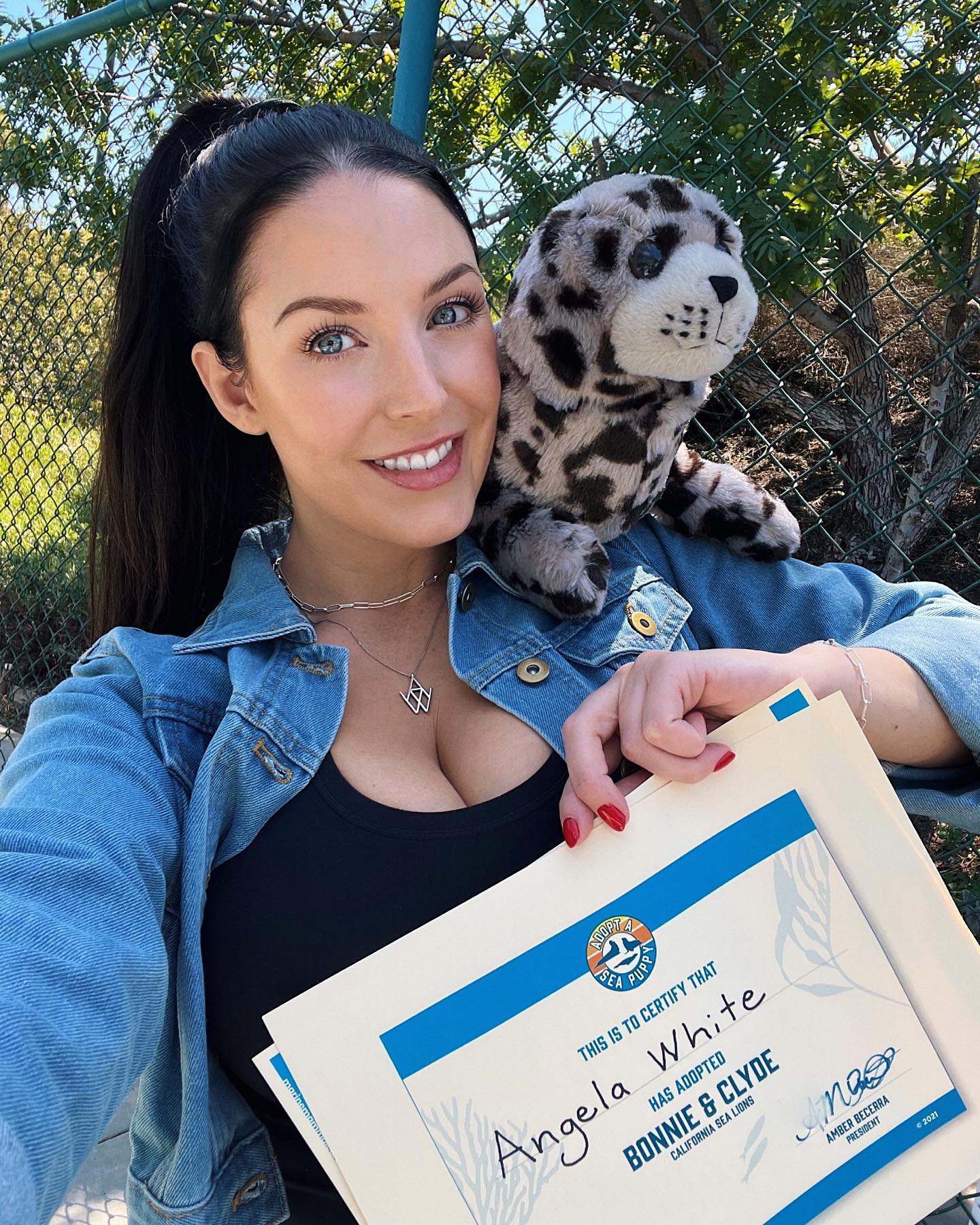 【大家的精选】ANGELA WHITE - 哔哩哔哩