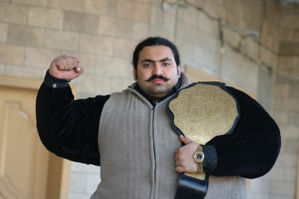 436公斤的"巴基斯坦绿巨人",奇葩征婚,言行被质疑