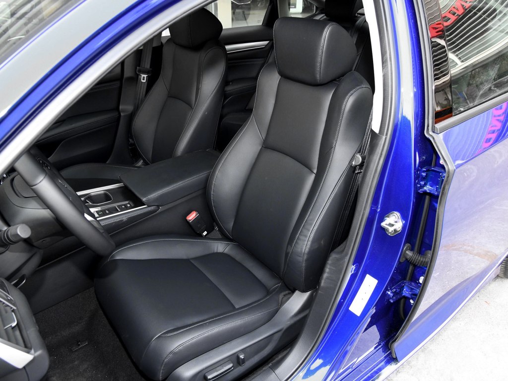 本田雅阁美版国产版图片配置对比