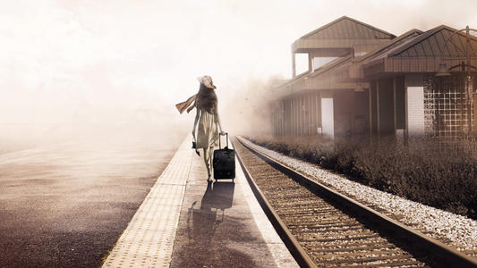 绫小路站在电车上,望着向远方延伸的铁轨.已分不清,自己将去往何处.