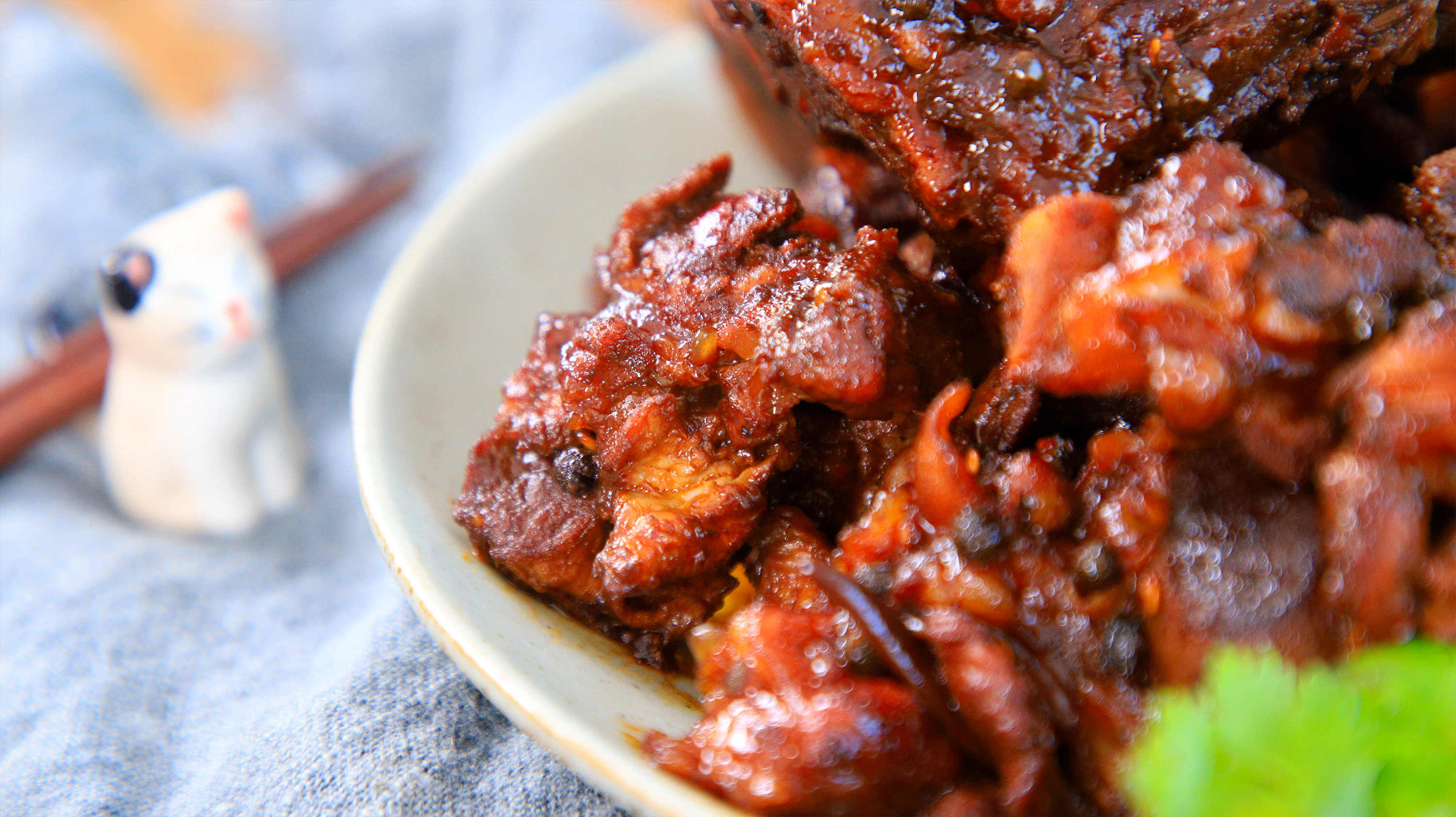 解馋极品,贴秋膘就爱这口酱大骨