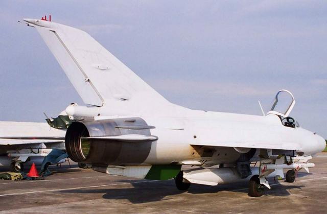 浅谈涡喷涡扇冲压发动机的原理特别是喷嘴的差异