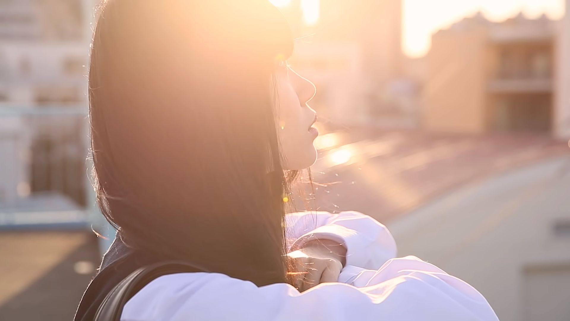 歌词翻译 Tiptoe 茜 哔哩哔哩