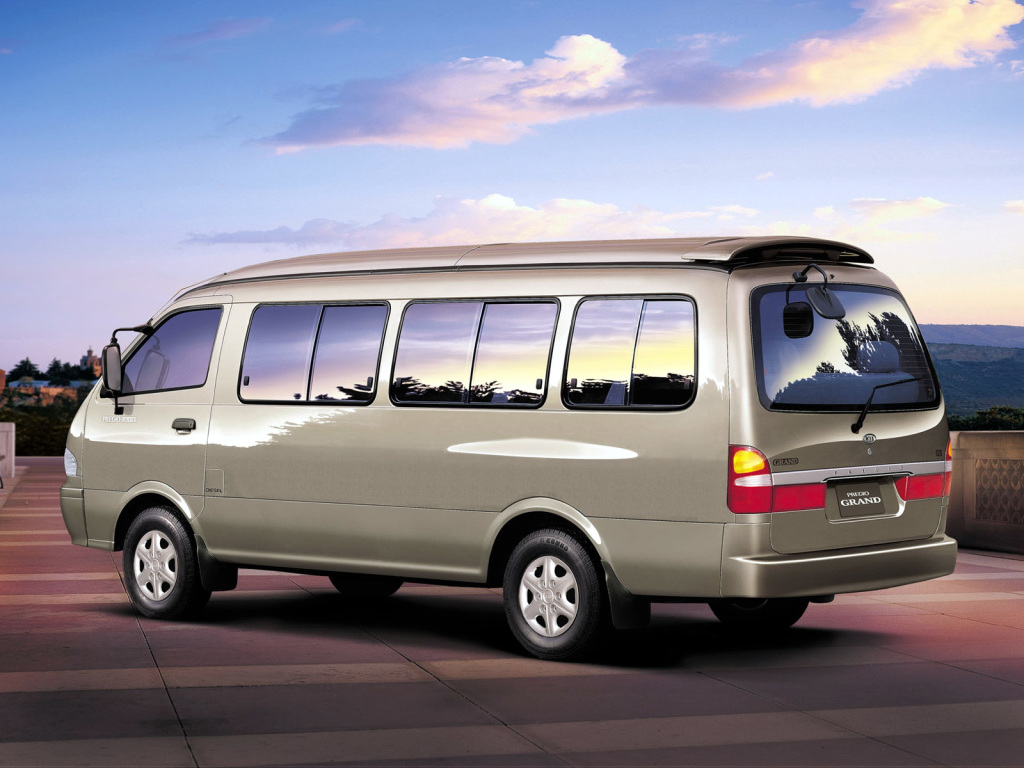 换上了起亚标志的它居然不堵车了起亚bongo系列面包车姊妹花历史