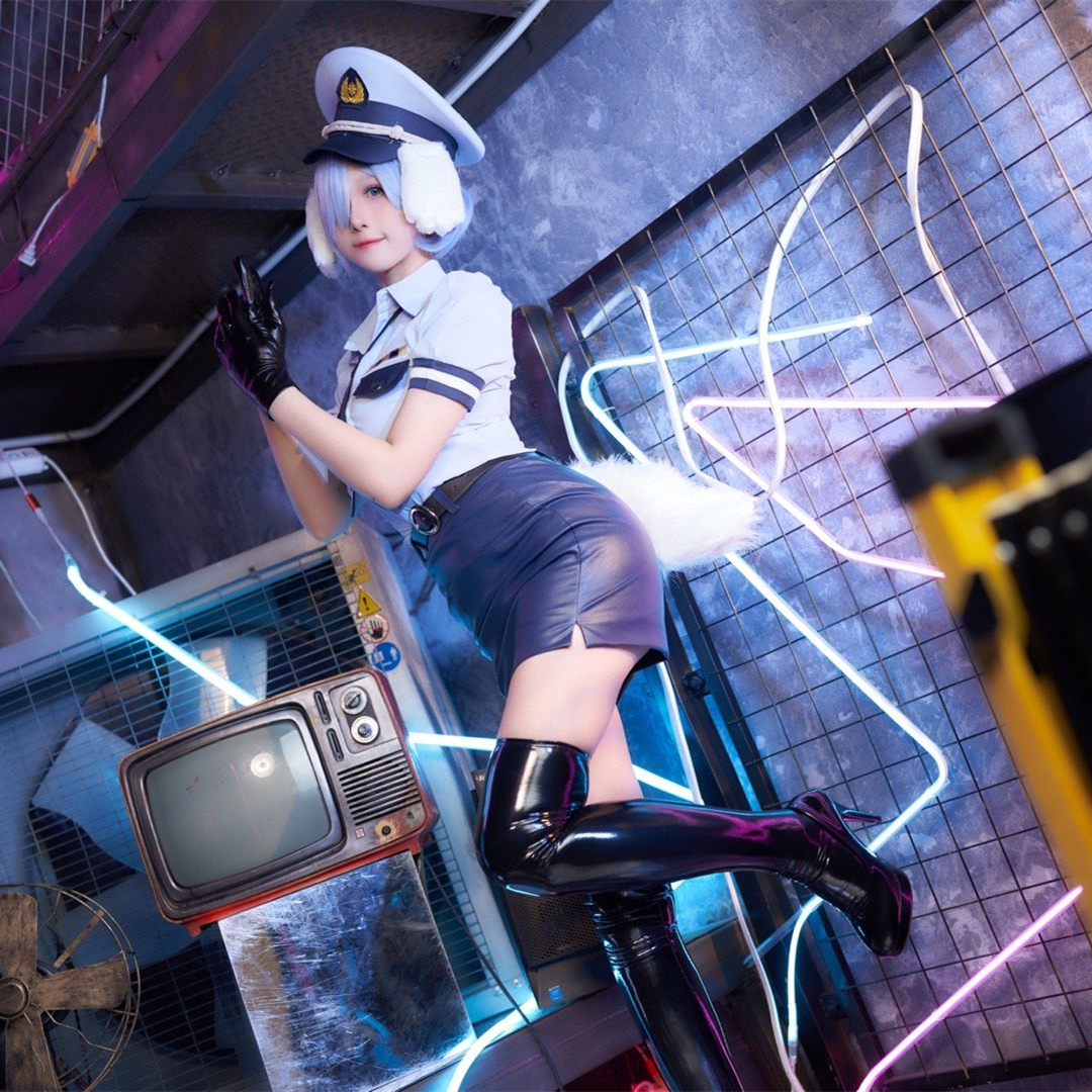 汐殃汐旮旮Re从零开始的异世界生活警服蕾姆Cosplay3