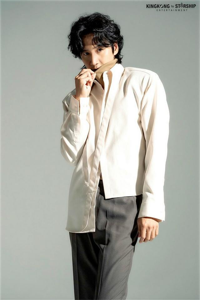 李光洙回归本职"模特"后,展现颓废美爆发的帅气!