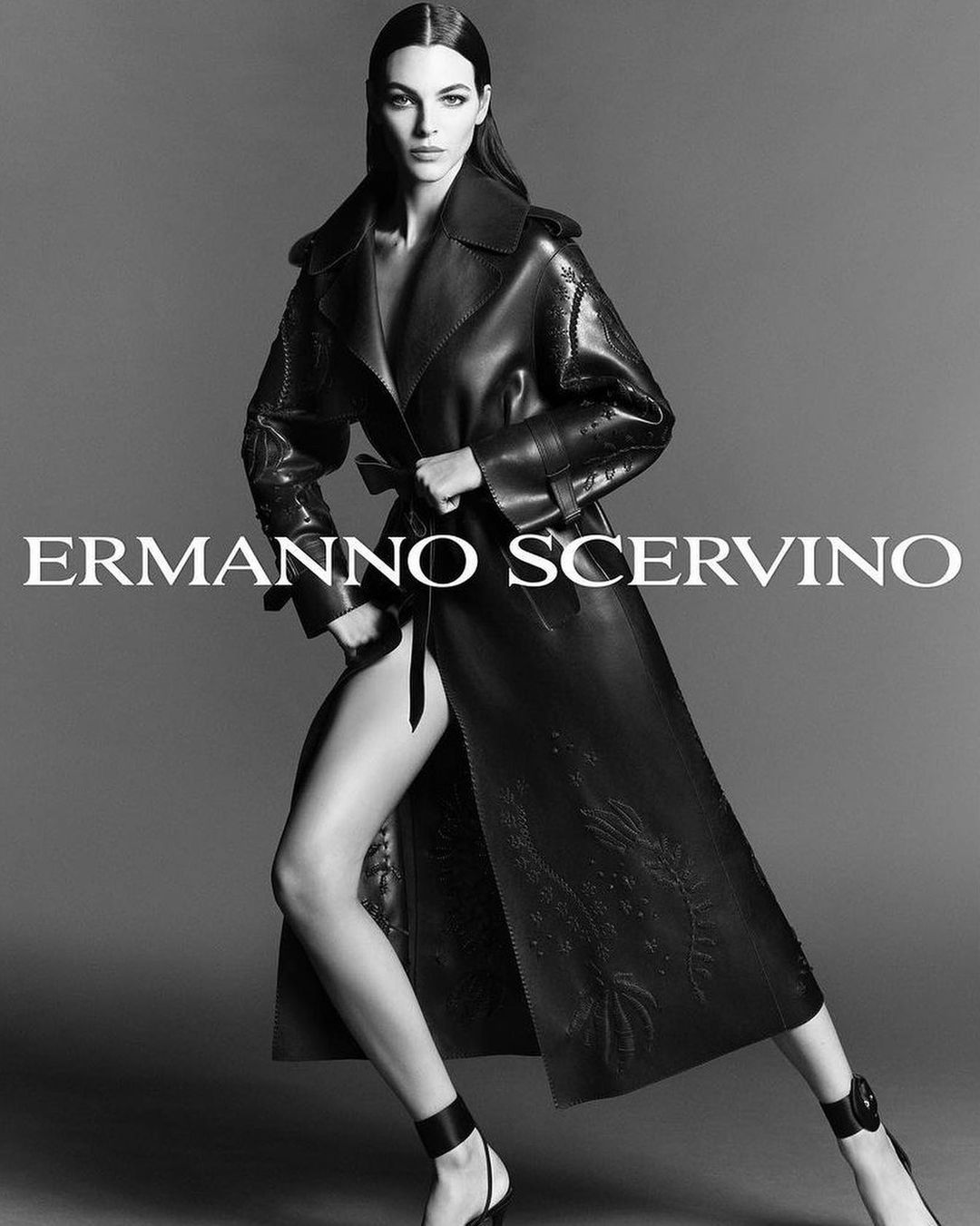 Vittoria Ceretti for Ermanno Scervino 2023SS Campaign - 哔哩哔哩