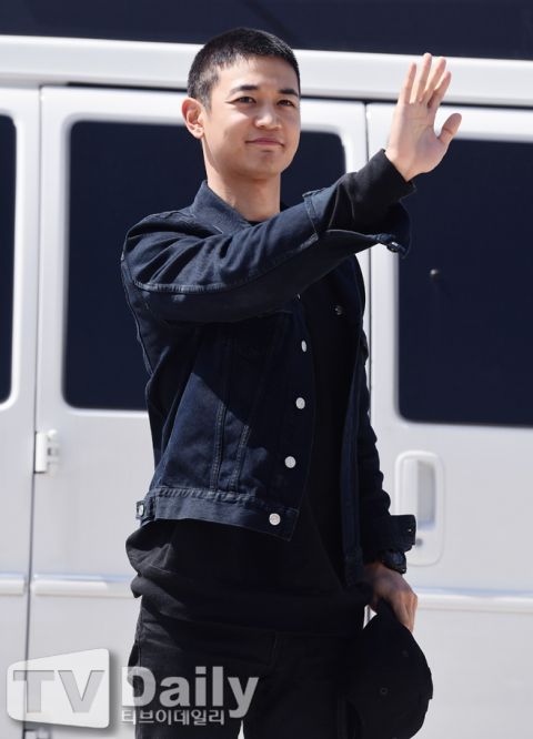 SHINee珉豪入伍现场!成员泰民&「圭Line」圭