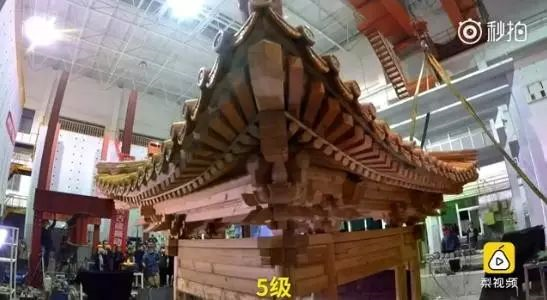 故宫修文物成了富二代的活儿?海外博士毕业月