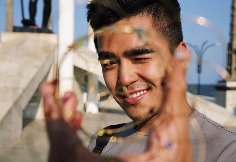 《天上人间》帅哥3:浓眉大眼翘臀的小狼狗男友 - 哔哩哔哩专栏