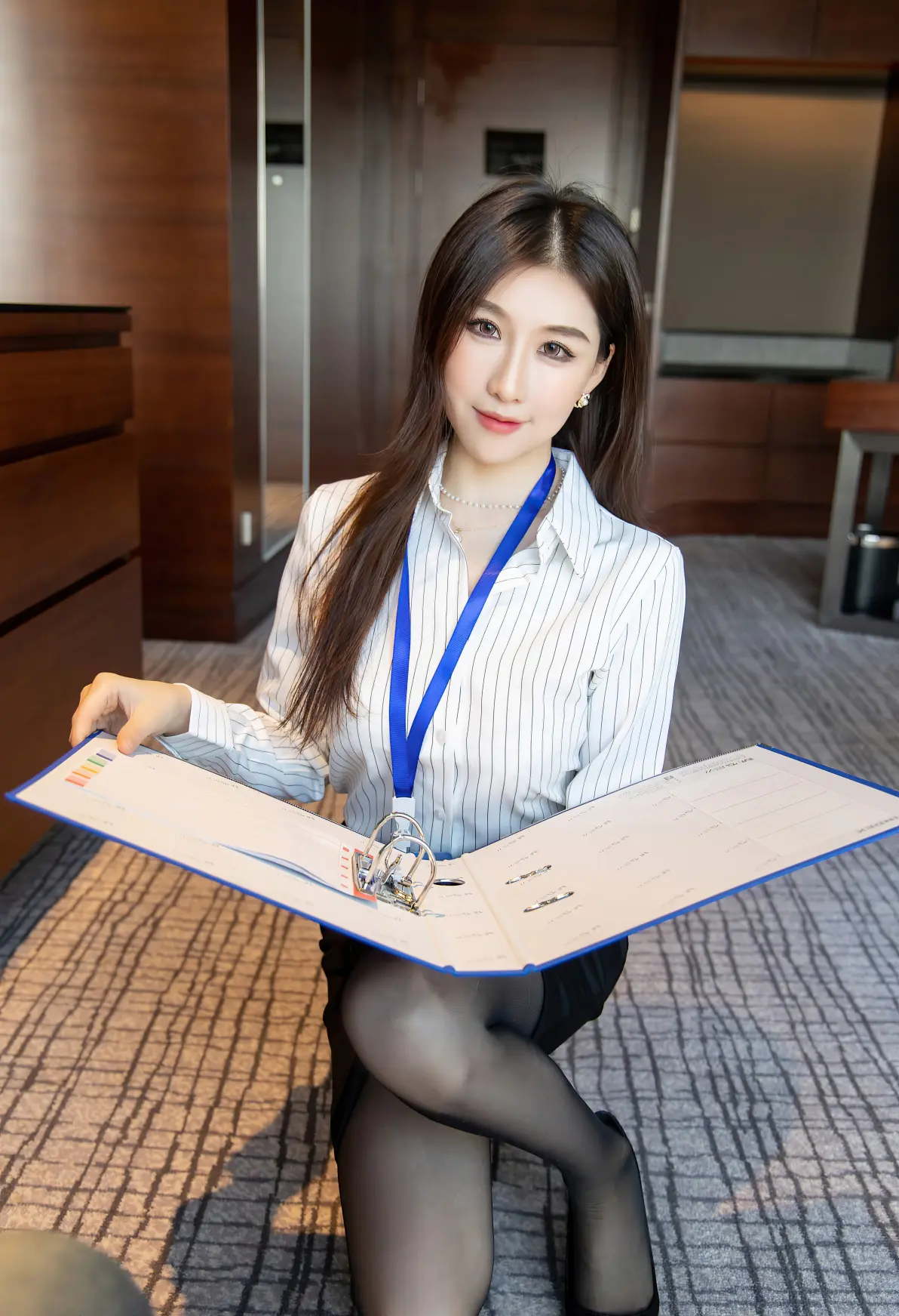 性感女神@月音瞳 ol制服写真