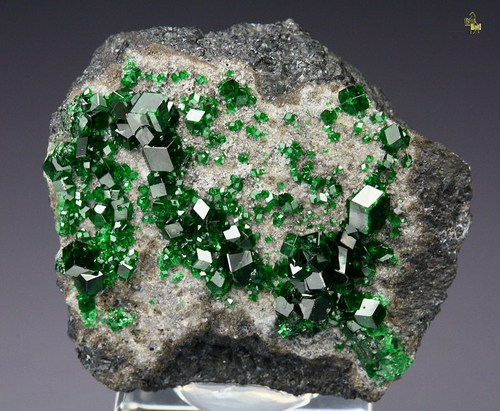 一次性满足你三个愿望——钙铁榴石