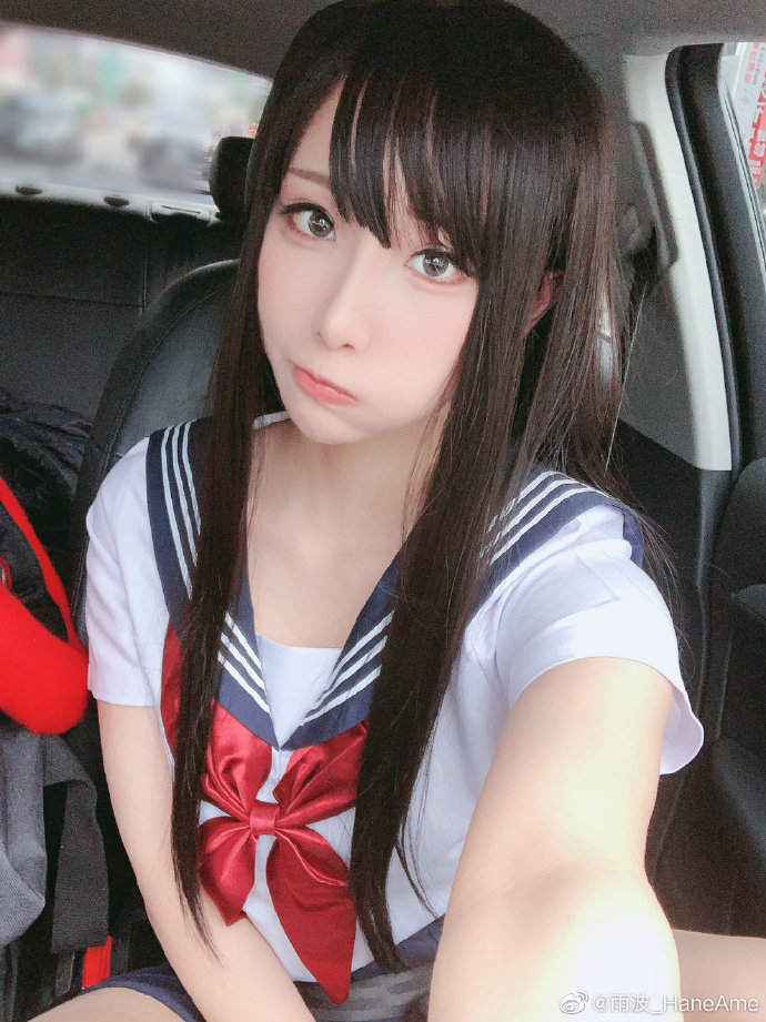 高冷的学生会长学姊