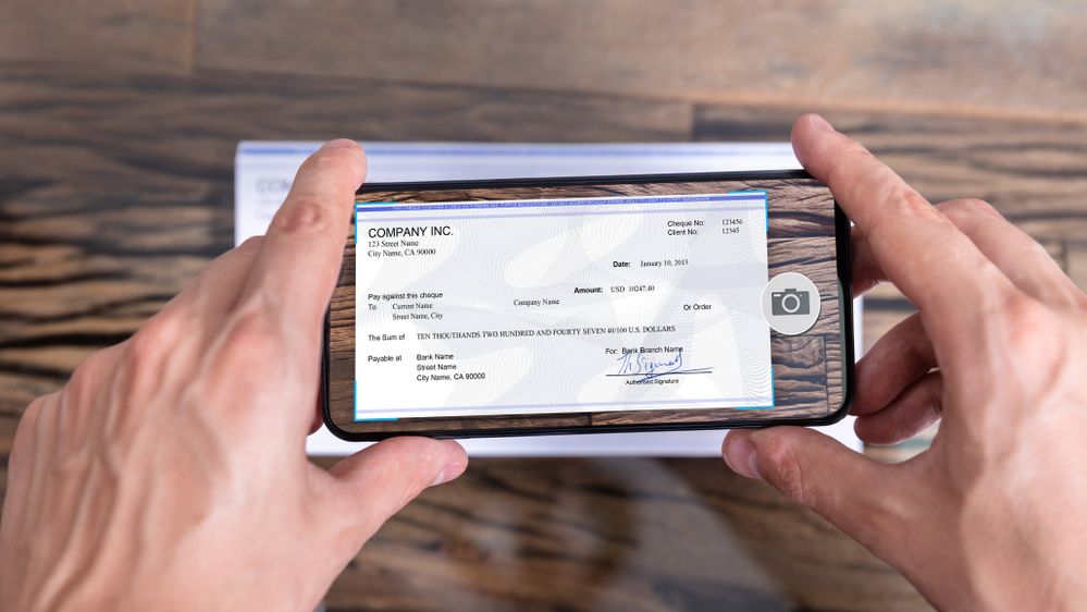 sign a check for mobile deposit