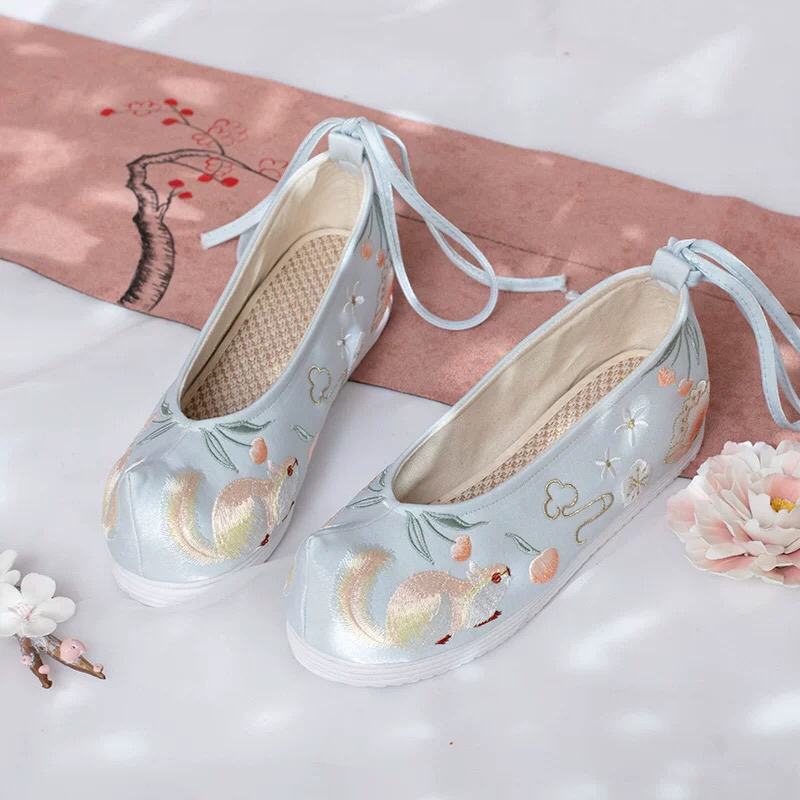 云端喜欢履翘头汉服鞋