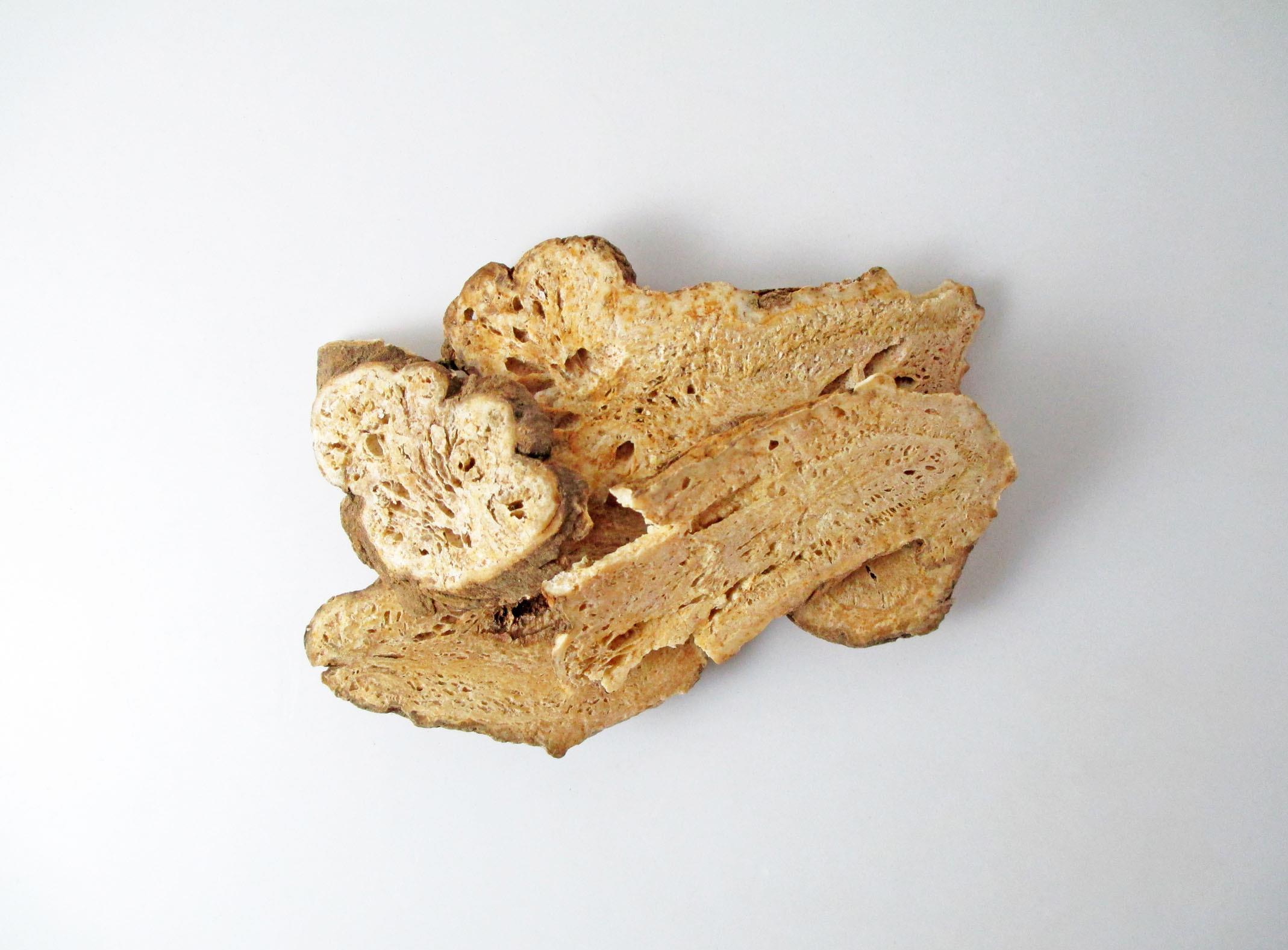 但是呢?土性壅滞,所以也不适合用单味白术长时间用.