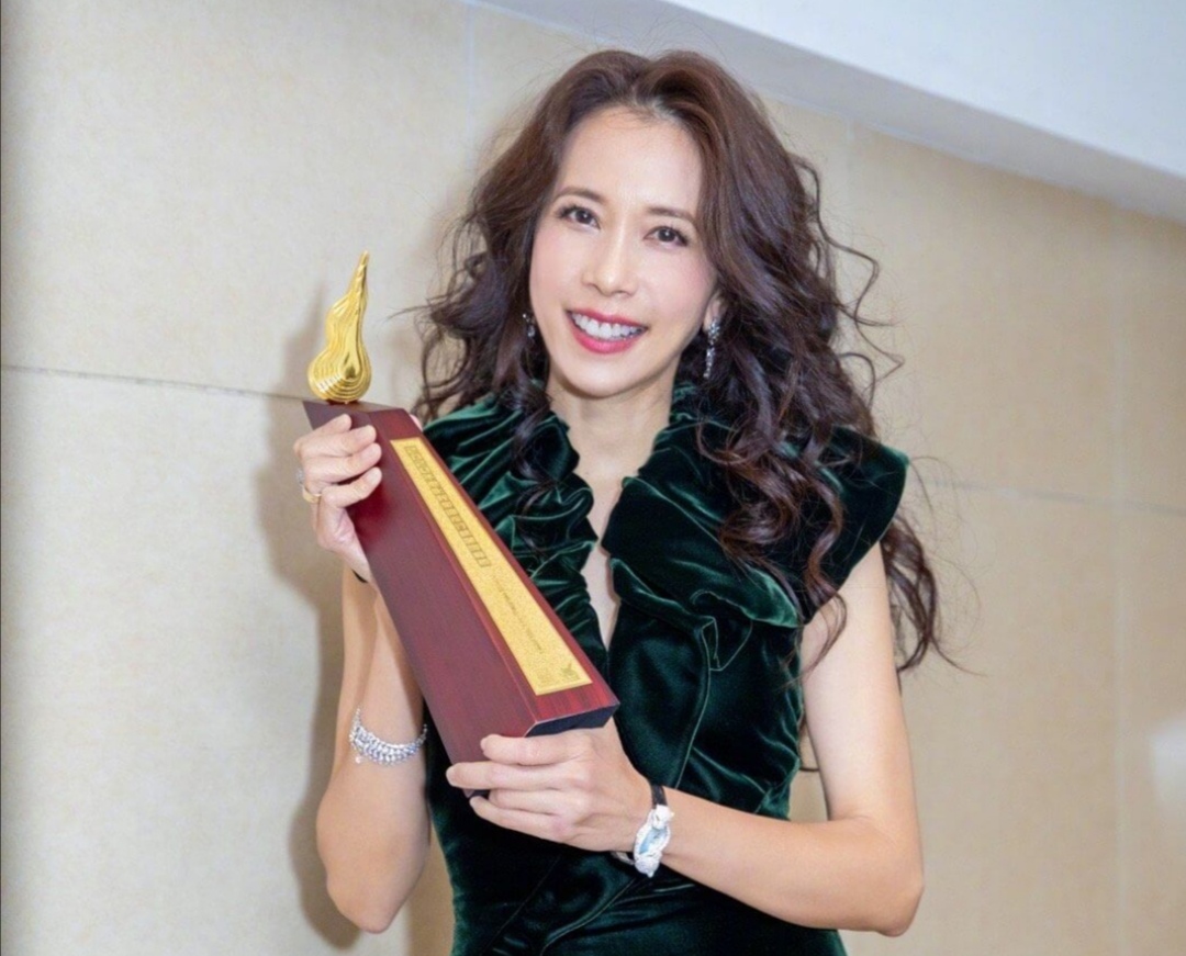 一首剧集歌征服四大颁奖礼莫文蔚难以置信我做梦都没想过