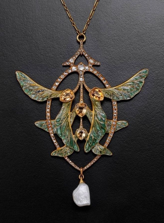 新艺术时期art nouveau—会呼吸的珠宝,会舞动的线条