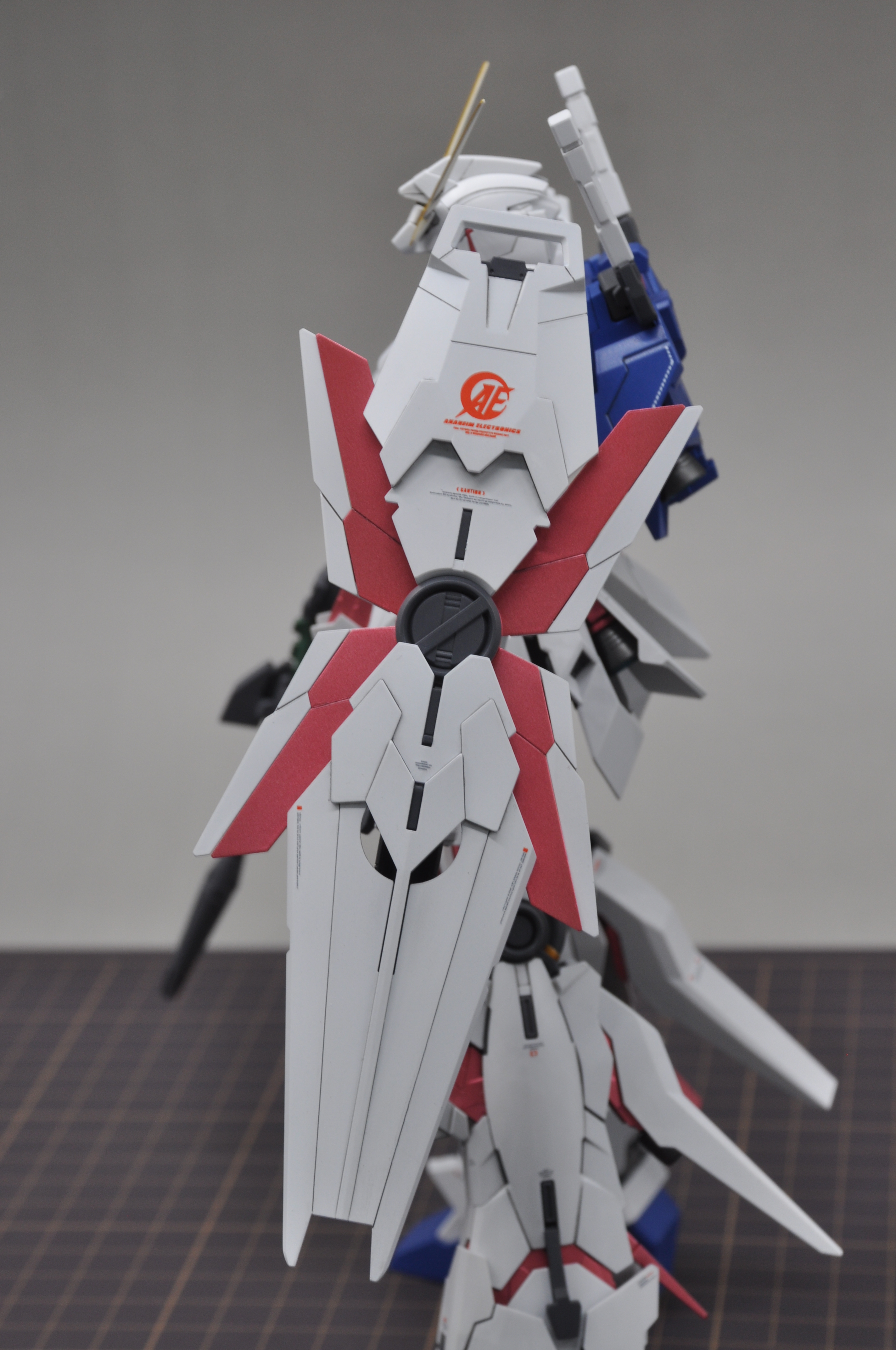 我的第二个代工作品:mg rx-0独角兽高达