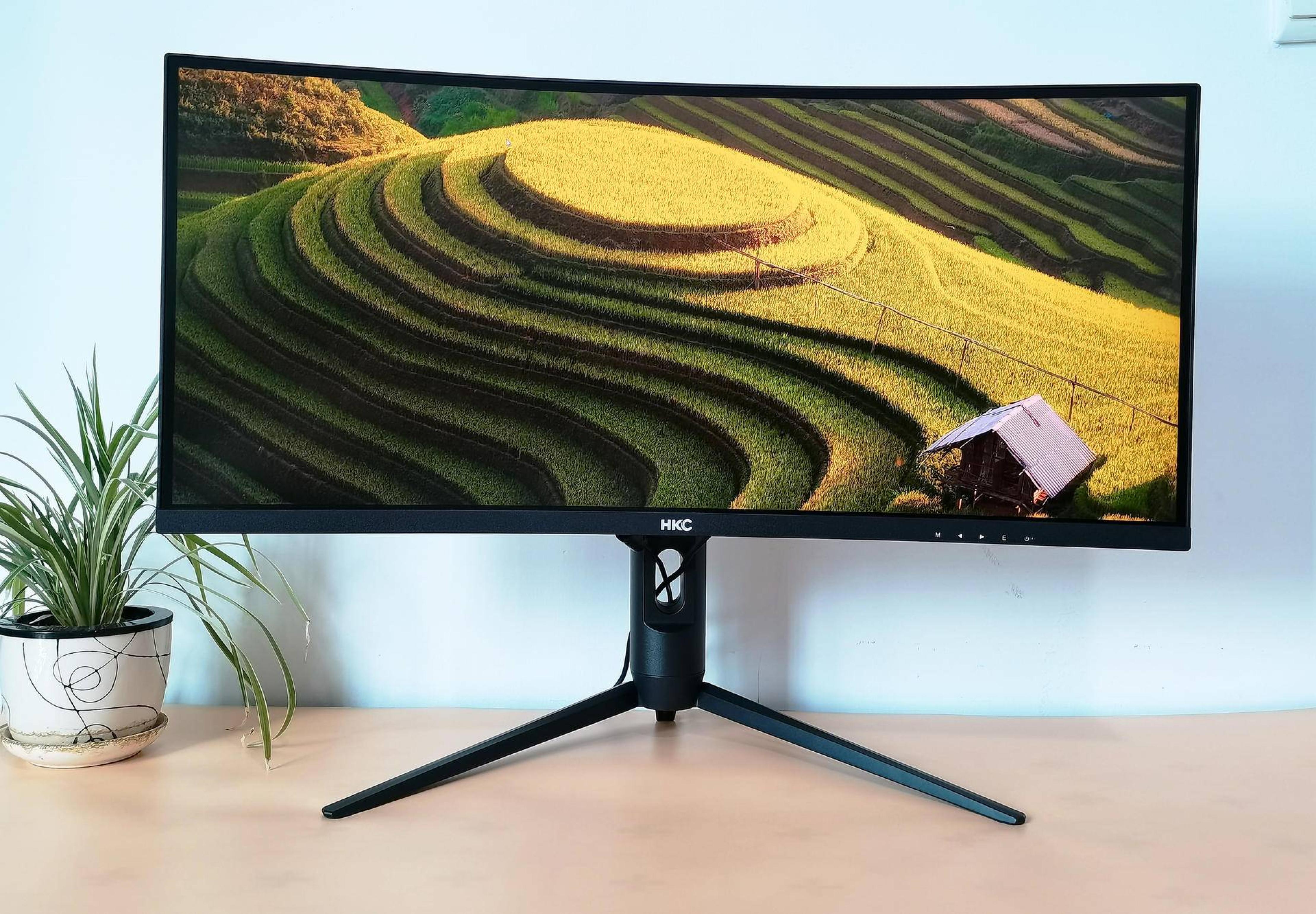 满足大片观影画质—hkc c299q宝藏显示器