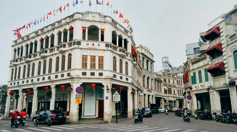 北方人逛海口骑楼老街:为什么楼要跨街而建?多数外地人不晓得