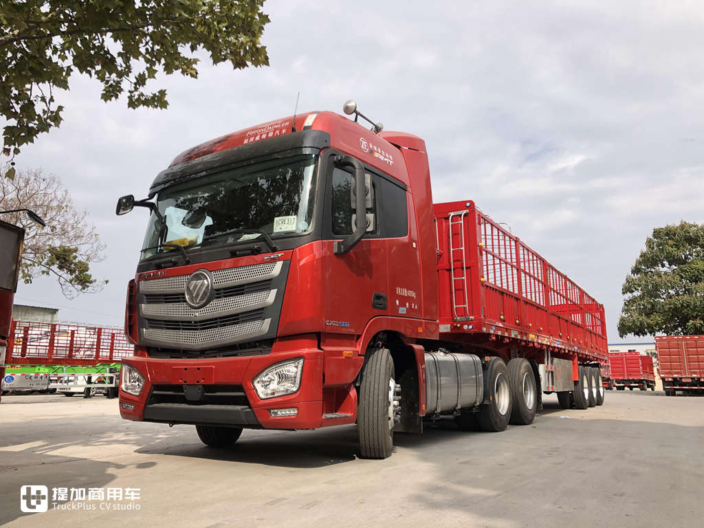 自动挡560大马力还有液缓特别适合散户的欧曼est牵引车实拍