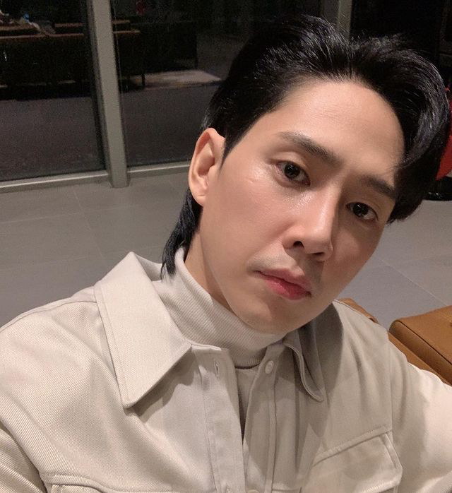 韩娱!李光洙与《黑暗荣耀》朴成勋合体! 网震惊:有两个光洙所以吓到! 哔哩哔哩