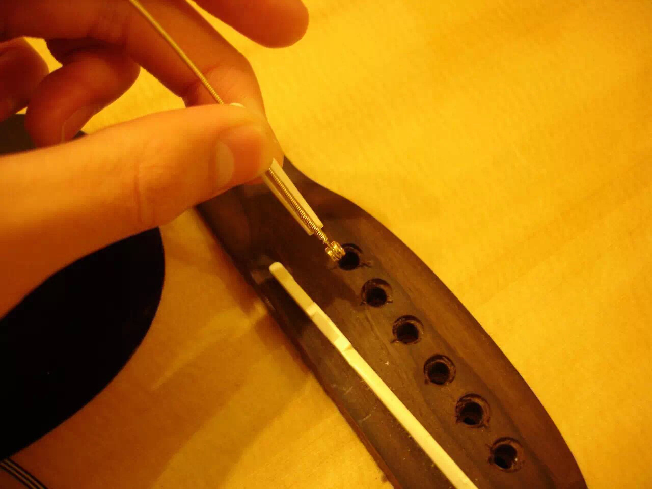 木吉他换弦教学