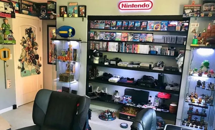 继肥宅快乐水,肥宅快乐椅等在国内外爆红后,最近,又有大神晒出了真实