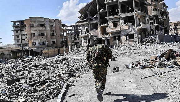 拜登下令对叙利亚发动空袭,俄罗斯咋应对?