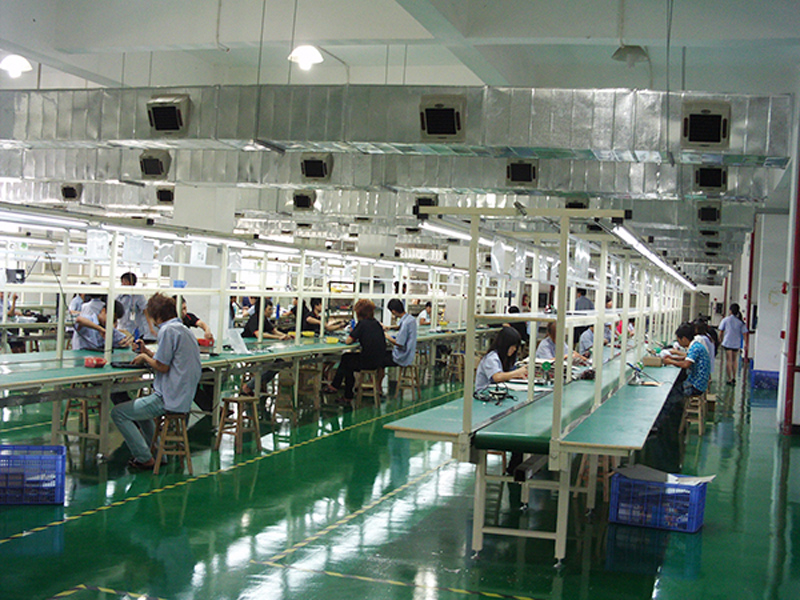 商用降温风机可帮助工厂车间快速降温4度-12度,可适应多行业车间环境