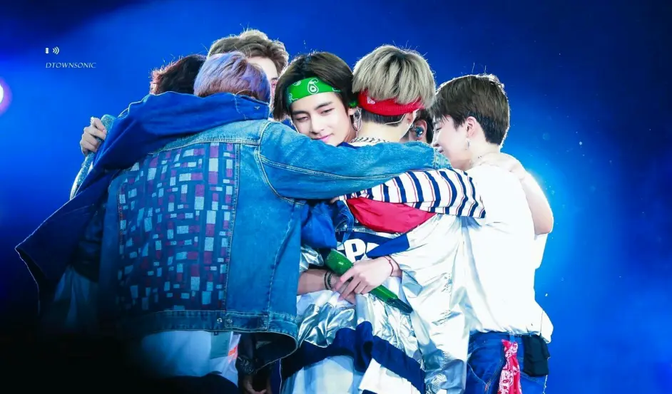 防弹少年团获得b榜一位 韩国国民再次请愿免除bts的兵役 请为bts开放特例 哔哩哔哩