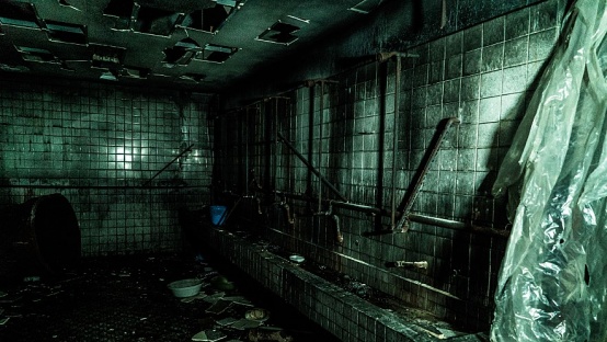 韩国恐怕片《昆池岩》