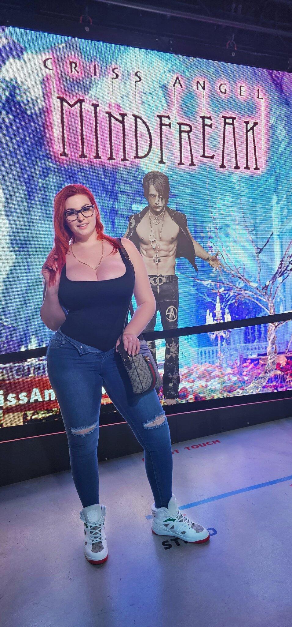 美区大奖2024最佳新星提名名单|陌生的审美 - 哔哩哔哩