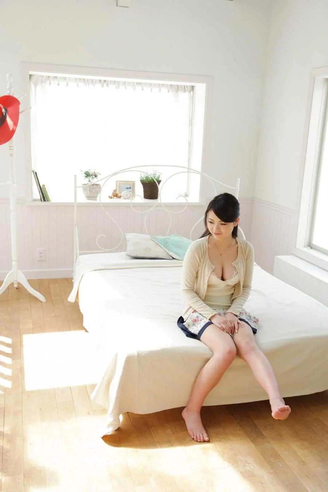 鹤田加奈的兴趣爱好是烹饪，专长是韵律体操 她在个人社交软件上宣布将于同年12月31日正式引退。