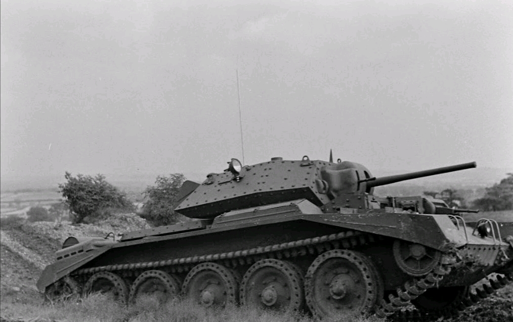 女王的轻骑:十字军mk.Ⅳ型巡洋坦克