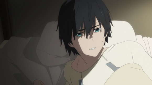 触碰到016感受到体温觉得不对劲的056,表现出的惊讶的表情.