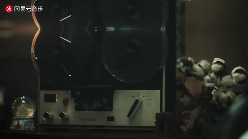 滨边美波 囚笼与罪 I Beg You Mv解构 哔哩哔哩