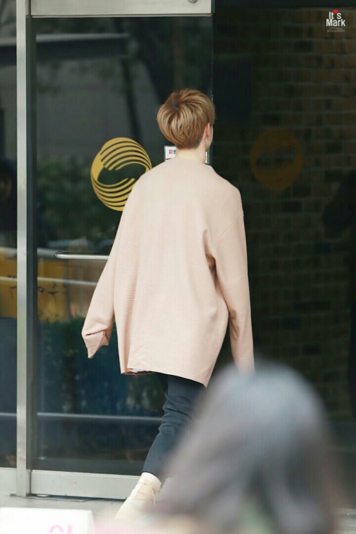 吃榴莲蛋糕-段宜恩